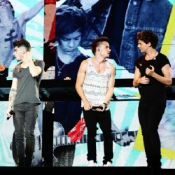 wayiiseelife:  Tour. #LiamPayne #louistomlinson #ZaynMalik #OneDirection #1Direction #1D #1DFandom #1DThings #Directioner #Directioners #CrazyMofos 