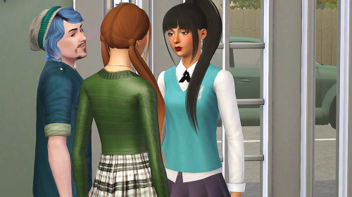 Teagan continued on with her first day trying to meet and make some friends. She met Ayana, who, tho