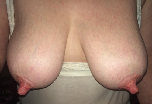 louislovessaggy:  Want my nipples like this permanent!!!!