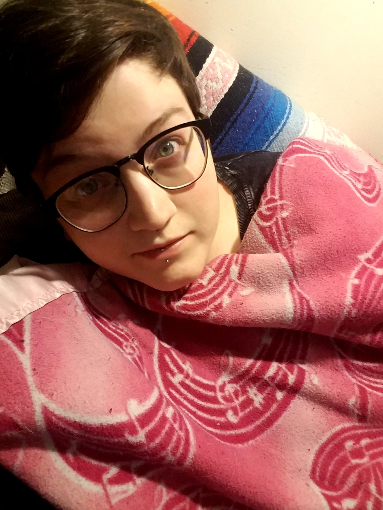 thebuttsandthebees:  @ms-muscles tagged me in a stop, drop &amp; selfie! I’m