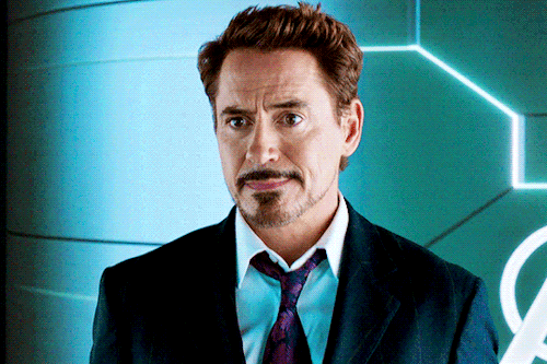 Make Me Choose: Carol Danvers Or Tony Stark?