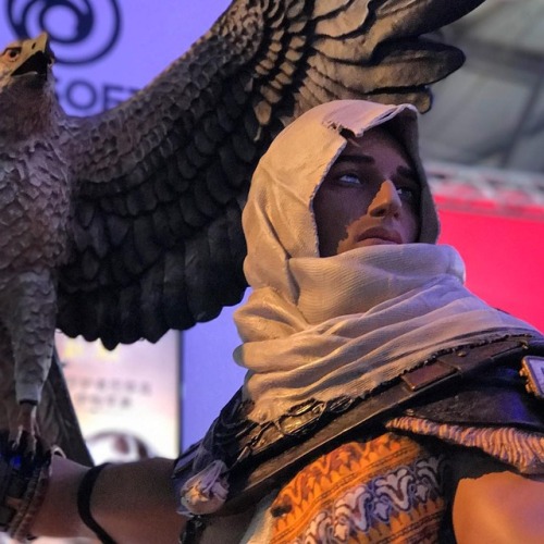 Life-sized Bayek statue from #AssassinsCreed Origins unveiled at #ChinaJoy (Images by Emmanuel Carré