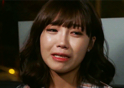 eunjimollayo: “I remember people in school saying that Jung Eunji is a good singer.