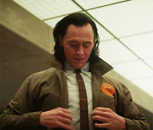 chrishemsworht: Tom Hiddleston as Loki inLoki | 1x02 The Variant