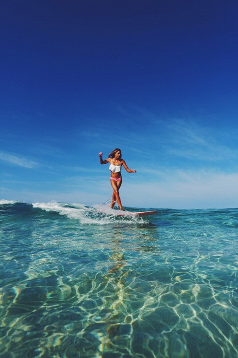 surfahri:  surfing-girls:  Surf Girl http://surfing-girls.tumblr.com/   X