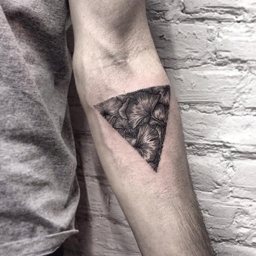 See Another Post : See Follow Me : Tattoo-Design
