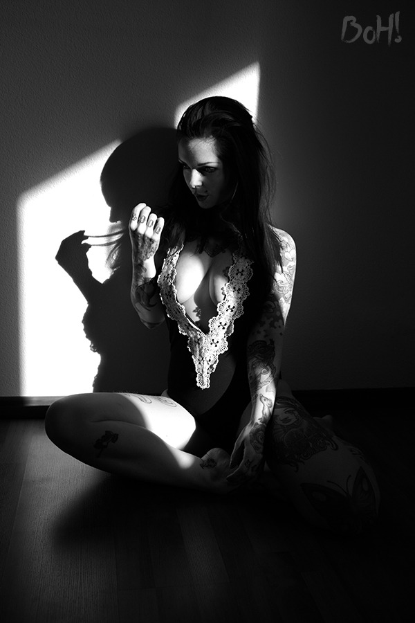 psychotic-riaeaction:  ph: skyzzo
