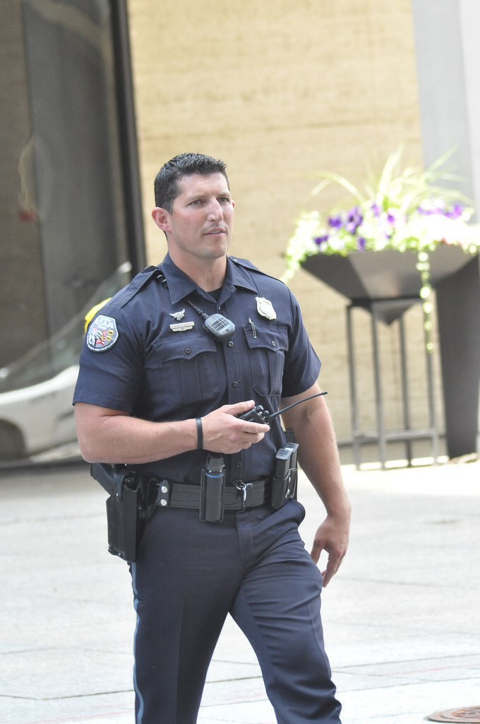 policecorps:  zoomintheroom:  confederate4ever:  oh yes lawd  Fuck he’s hot!! 