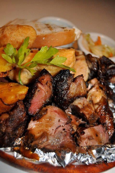 jamaicaismyplayground:  Yumm let this ” hot up yu head a likkle” you’re welcome!!