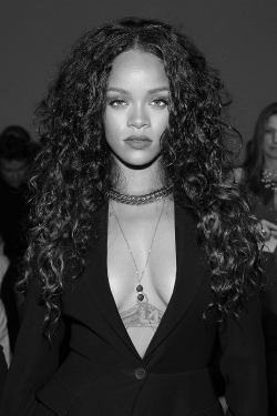 senyahearts:  Rihanna - Front Row at Altuzarra,