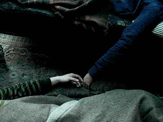 745f126c85d65bc477672e78e19a942114bbfdb3.gif
