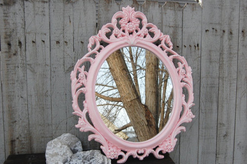 Shabby Chic Mirror // TheVintageArtistry