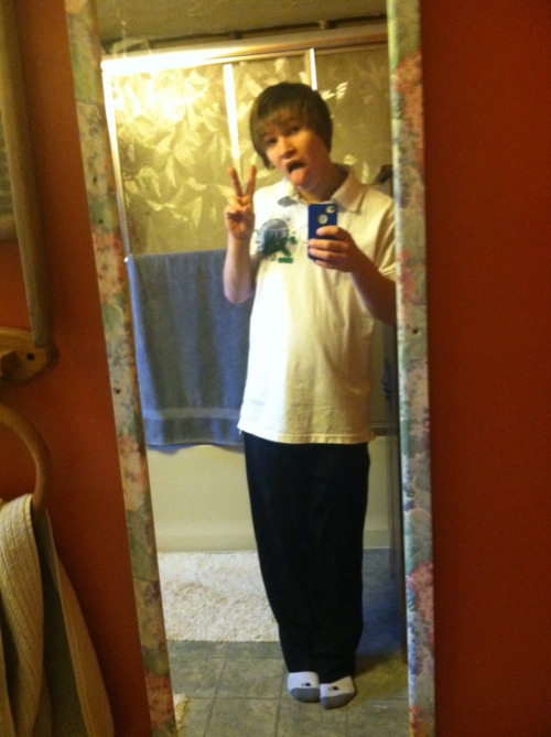 suuckmehard:  Good morning :p I feel like I’m at an interview anyone wanna “interview” me!? 