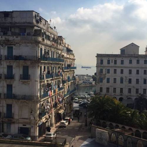 Mettre les choses en perspective#bonjour #Algiers #Algeria #Alger #Algérie #Architecture #Perspect