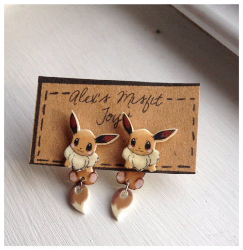 pokemonmerchandise: Eevee Earrings