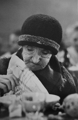    Jean-Philippe Charbonnier. Soup kitchen, Paris winter. 1950s. 