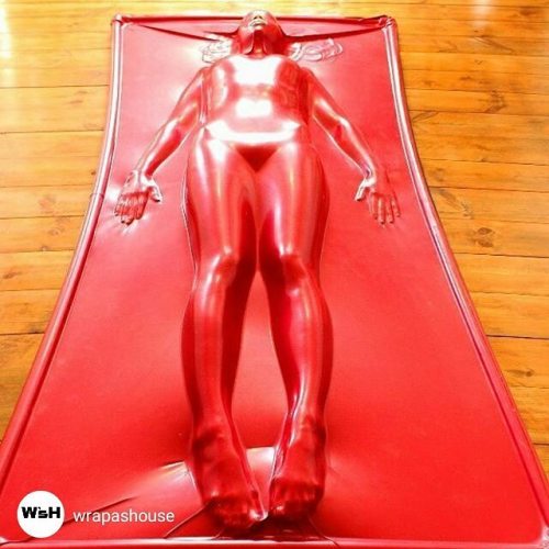 repost via @instarepost20 from @wrapashouseVacuum Bed #vacuumbed #latex #vacuumbed #wrapa #wrapashou