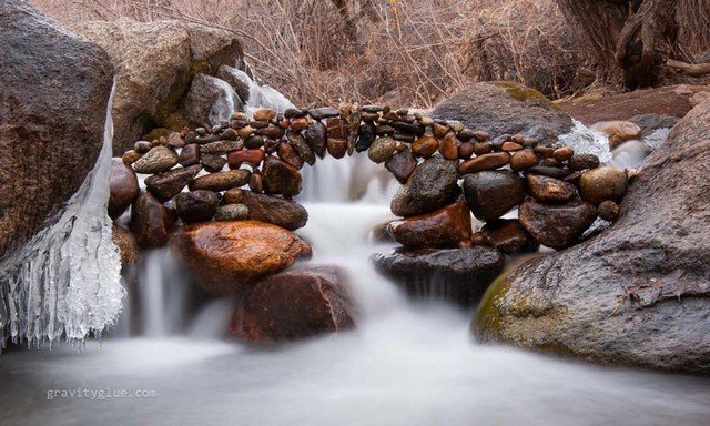 digitalexrth:    LAND ART BY GRAB MICHAEL     Pillaged talent.