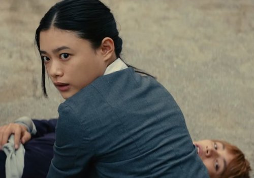 HANA SUGISAKI as Rukia Kuchiki and SOTA FUKUSHI as Ichigo Kurosaki in Bleach