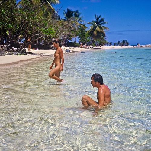 livevintagenaturism-be:Guadeloupe, Plage Caravelle