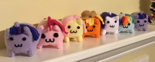 Pony loaves! Mane Six (including Princess Twilight Sparkle) for $25, OC/show ponies beginning at $30