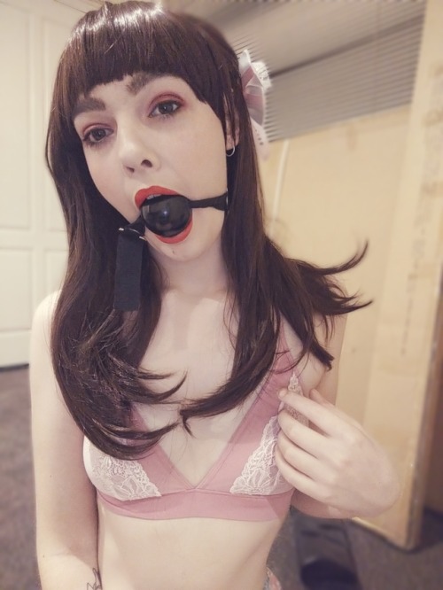 alittlebitofglitter:pink // black