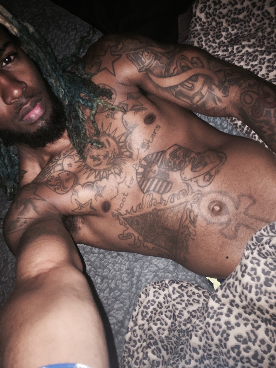 dreadheadtez:  Follow me on Instagram: @dreadheadtez and @tez_ink for all of my artwork
