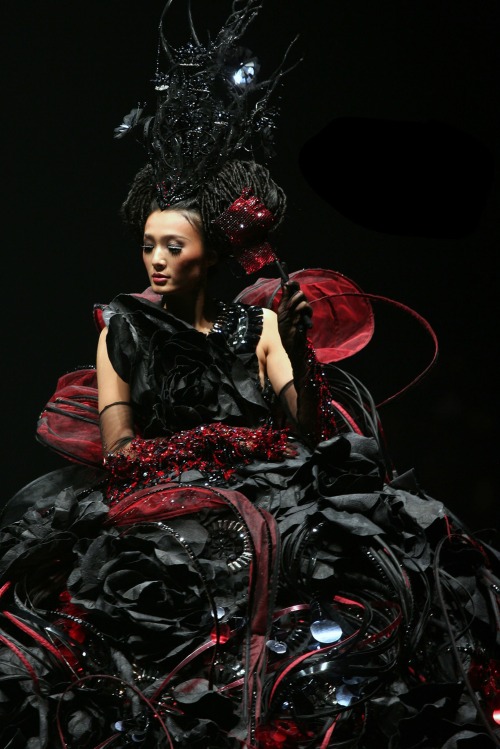 Guo Pei Couture Fall/Winter 2010 Collection