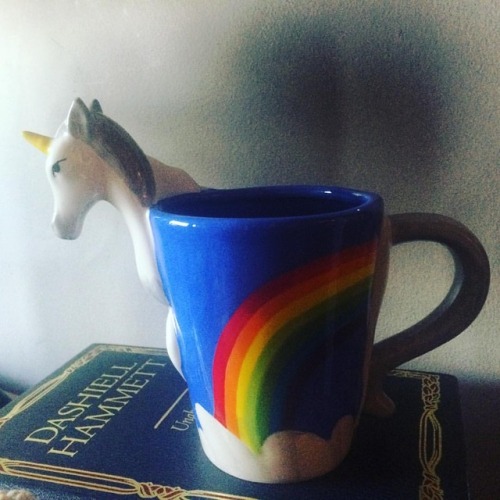 ️‍New mug #friendhangs #justrainbowthings #unicorn #rainbows #lgbtqhowwedo #lgbtq #yasssskween