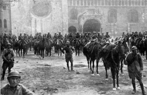  Italian cavalry in Trento 3 November 1918, after the Battle of Vittorio Veneto.