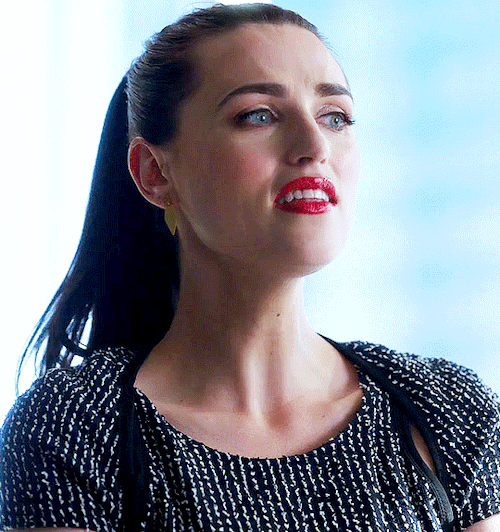 ↳ Endless Gifs Of Lena Luthor ✮ 73/∞