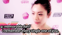 pinkhot:  nana being the weird cutie that she is in her chatterbox interview ♡ 