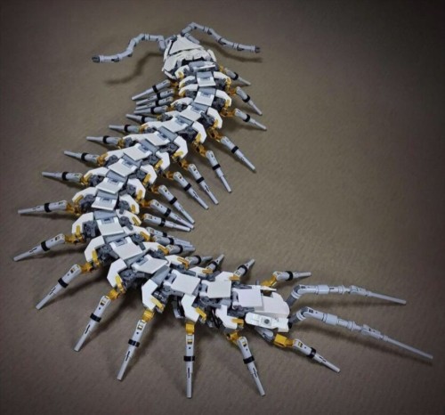 fhtagn-and-tentacles: LEGO MECHANICAL CREATURES by Mitsuru Nikaido