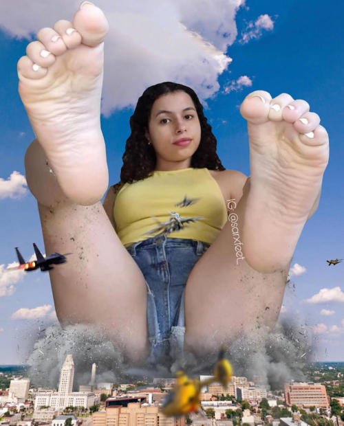 Sara Giantess edit by lowmario7 on DeviantArt