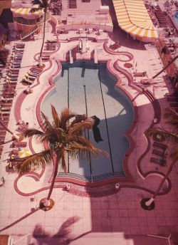 modernizor:  Pink Hotel Swimming Pool from