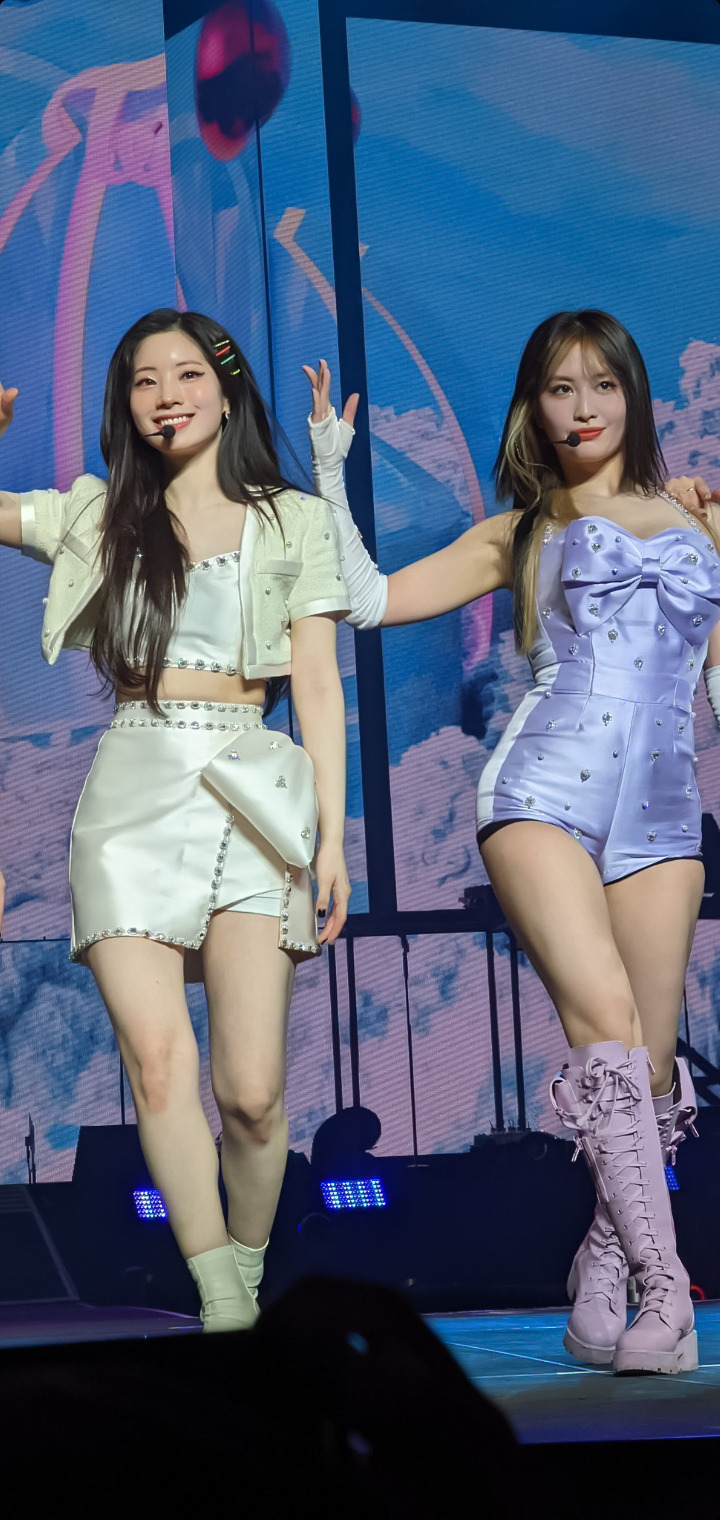 Twice In LAS 2022; Lockscreens
