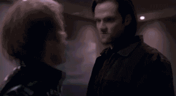 acrushonesmeralda:  zandalf-blog: SUPERNATURAL making fun of and killing Justin Bieber  Ohhhh. Sometimes I love the writers. 