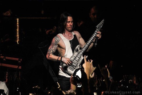 Myles and his brand new guitar signature in Chile! Ha!Photo by Lukas Cruzat