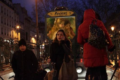 zeezoutenijs:f-l-e-u-r-d-e-l-y-s:In a new project called “OMG, Who Stole My Ads?” French street arti