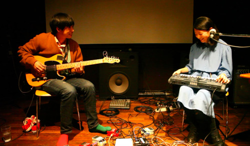 wvfs: Loop-based musicians Takako Minekawa and Dustin Wong are on the phone with V89 answering a few