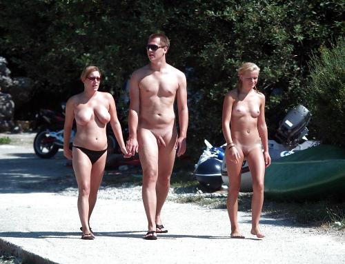 nudismo-naturismo:  #fkk#nude#naked#sunbath#sunbathing#naturist#nudist