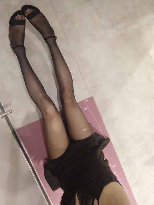 新的照骗技巧，嘿嘿。new tricks for take photos of leg