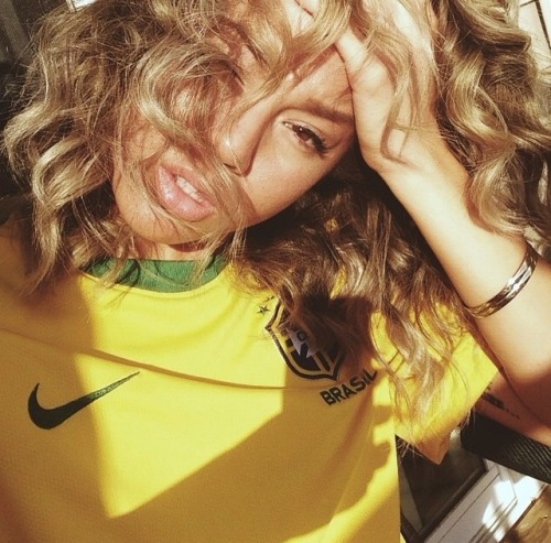 hellyeahstaybeautiful:  HYSB