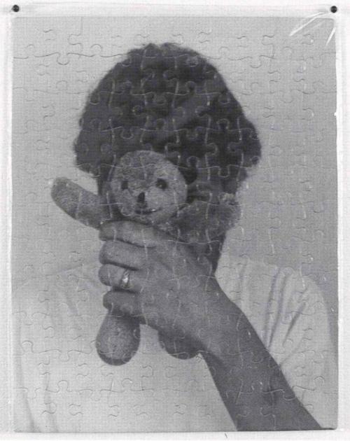 Felix Gonzalez-Torres, Untitled (Shield), 1990