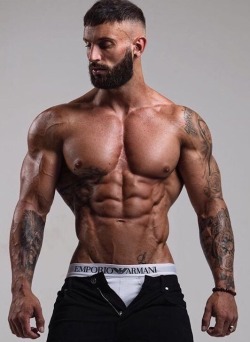 malecelebritys:  Liam Mcaleese