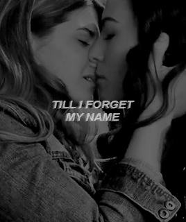 smollaura:  You got me on a cliff’s edge, where i belong 