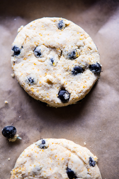 Porn photo sweetoothgirl:    Blueberry Brie Cornbread