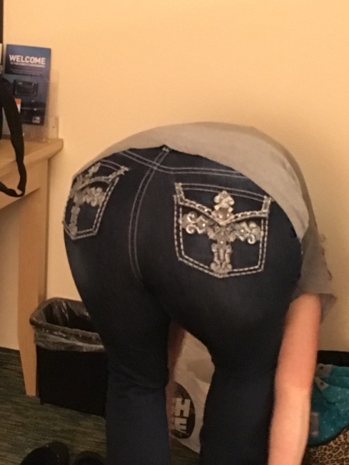 dogwisper69: Wife’s big thick ASS!!! Please enjoy and repost.