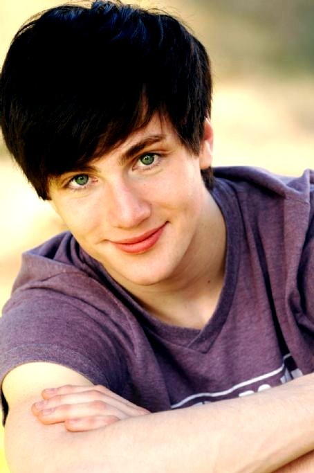 topclassmales:  Aaron Johnson - From boy to HOT HUNK
