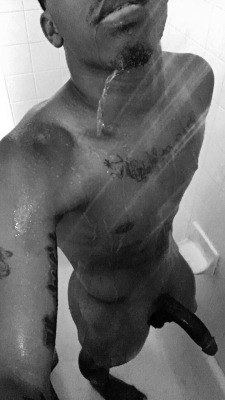 debonairgotjuicestill:  👄🚿